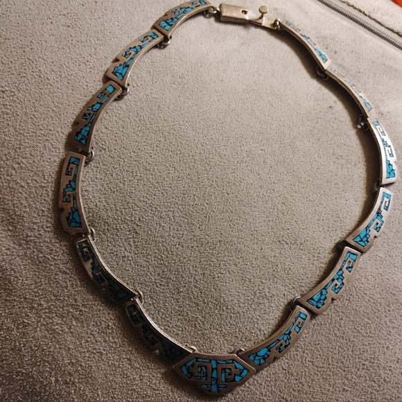 Mexican Aztec Ladies Siler and Turquoise Collar style Necklace With Earings - Picture 2 of 9